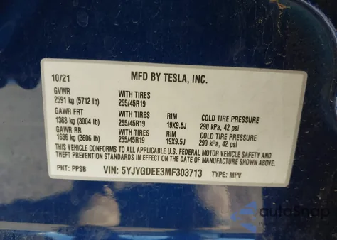 2021 Tesla Model Y Long Range Dual Motor All-Wheel Drive z USA, uszkodzony, nr VIN 5YJYGDEE3MF303713